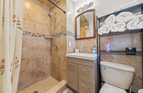 Constable Hook Apartment | NYC & MetLife Luxury 3 bedroom Home Free Parking