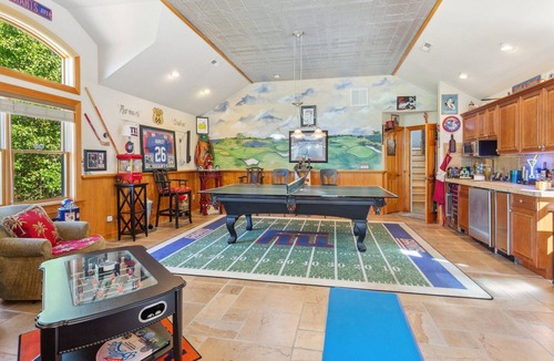 Corolla House | O'Brien's Cove: Pool, Hot Tub, Golf Resort OBX