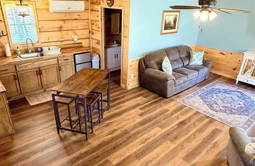 Cedar Bluff Cabin | Oak Cabin @ Little River Hideout - Two Story Cabin w/Huge Deck Overlooking River