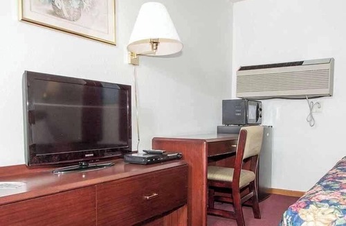 Oak Grove Hotel | Oak Grove Inn