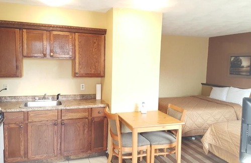 Owatonna Hotel | Oakdale Motel