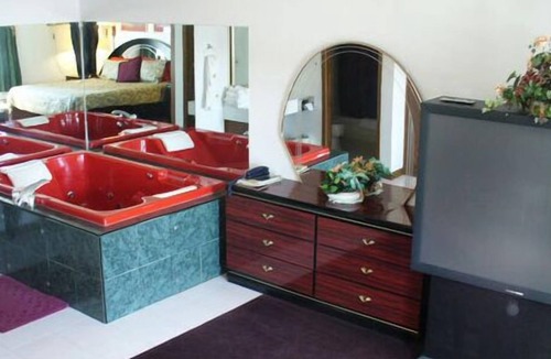 Owatonna Hotel | Oakdale Motel