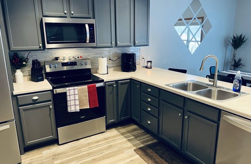 Oakdale House | Oakdale Oasis- Close to Everything!