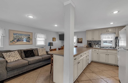 Dover Beaches North House | Ocean Beach 1: Charming 3 Bedroom 1 Bath Beach Block Home