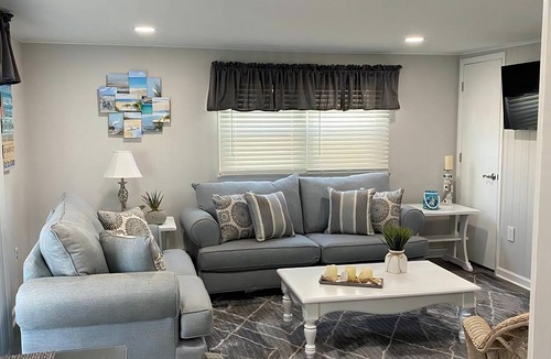 Surf City Apartment | Ocean block duplex located in the heart of Surf City.