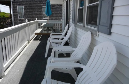 Surf City House | Ocean Block. Surf City. Duplex. Beach Badges. WIFI. Updated Kitchen. Deck.Surf.