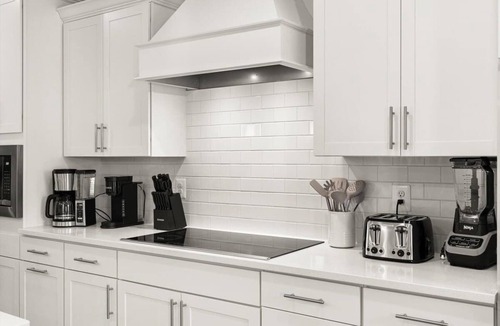 Caine Woods House | Ocean Breeze at Lighthouse Bay