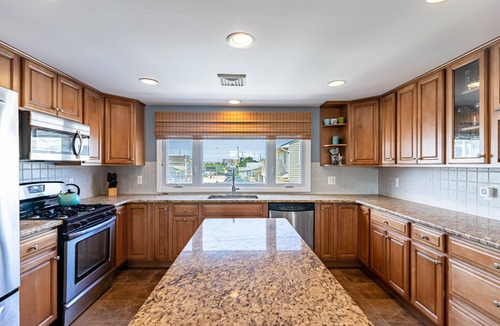 Mantoloking House | Ocean Front home, Private Beach , 5 Bedrooms, 4 full baths, sleeps 14