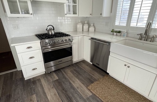 North End House | Ocean View - 9 Bed & 5 Bath-1.5 Blocks to Boardwalk - Sleeps 24!
