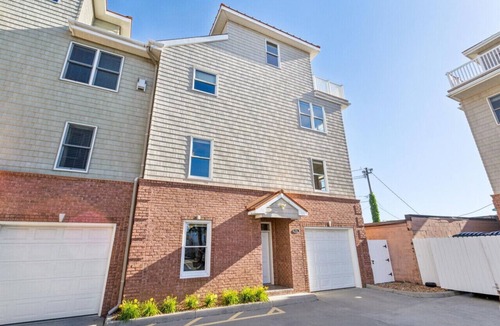 Northeast Virginia Beach Villa | Ocean Views, Elevator, 3 Private Baths