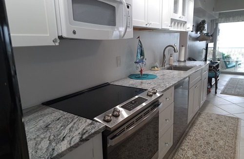 Normandy Beach Condo | OCEANFRONT Condo W/Private Beach, Heated Pool - Best View - 2 Bedroom 1 Bath