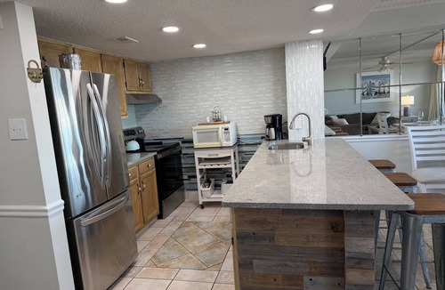 North Ocean City Condo | Oceanfront Penthouse, great views, Best Amenities, Spacious Sleeps 14, 3 Pools