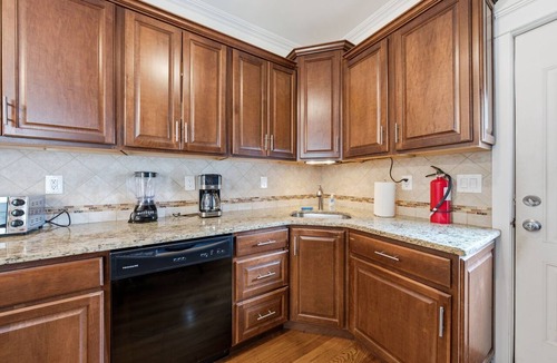 Wall House | Oceanfront Retreat (Entire Property)8BR w/Deck