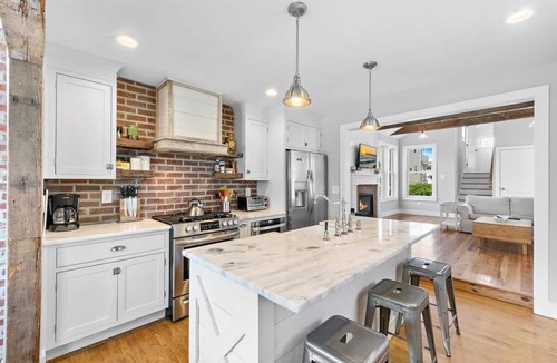 Beach Haven House | Oceanside 6 Bedroom and 4 Bath Home with pool! June 20th week available!