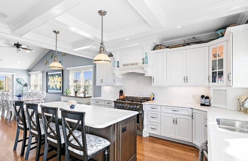 North Beach Haven House | Oceanside fully remodeled home with new furniture. Only 4 houses to the beach!