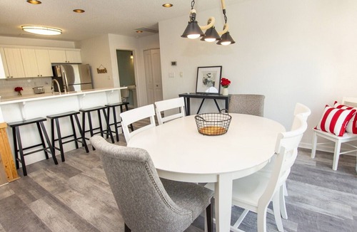 Whale Head Hill House | Oceanside, Hot Tub, Community Amenities, Close to beach, 665, Shore Beats Work