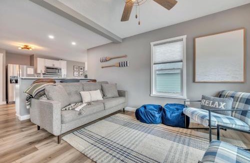 Arnolds Park Villa | Okoboji BLUEtiful Cottage