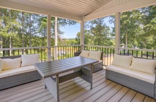 Livingston House | On 4+ Acres! Modern Home w/Lake Access in Orange