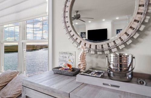 Anglesea Condo | On the Bay, A+ Views! High-End 5BR w/Elevator