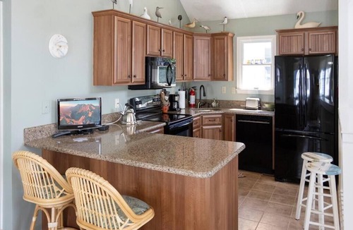 Cape May Point House | One and a half blocks to the beach. Walk to nature trails.