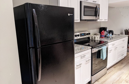 Conestee House | One BR Basement Apartment W/Fully Equipped Kitchen