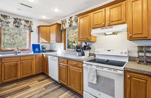 Corolla Light House | One Grand Whim | 698 ft from the Beach | Community Pool, Hot Tub | Corolla