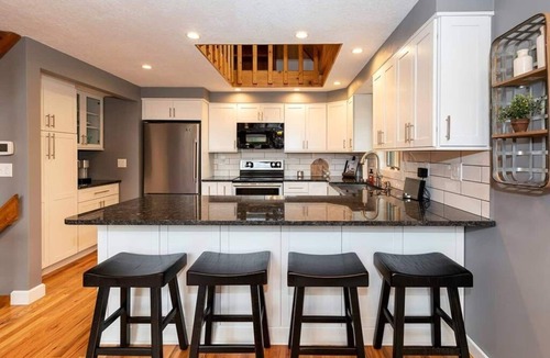 Ankeny House | One-of-a-kind home in Ankeny on 1.8 acres with a pond. You will truly feel like you are on a resort but will be able to have this piece of paradise all for yourself.