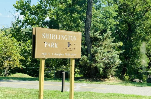 Nauck Apartment | One Small House on Nelson mins to Interstate & walking distance to public transp