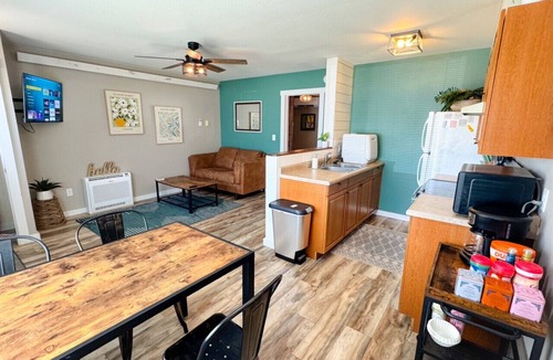 Spearfish Apartment | Open layout 1/1 apt close to downtown Spearfish!