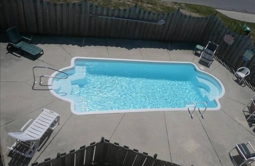Ocean Sands House | Original Cottage, recent upgrades, Beach 100' ,Pool, 4 Bed, and 2 Ba
