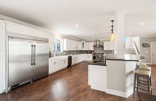 Ortley Beach House | ORT206 | Entertainers DREAM in Ortley Beach! Splash pool, bar & more! Sleeps 14!