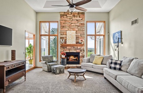 Hanover House | Our Country Oasis just 10 miles to Madison