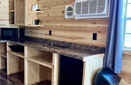Rockerville Cabin | Outstanding Cabin Perfect for a Serene Holiday in South Dakota
