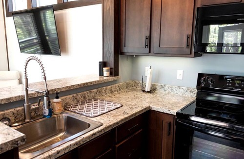 Monteagle Cottage | Outstanding Cottage with Stunning Sights in Monteagle, Tennessee