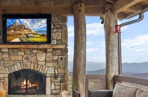 Banner Elk House | Over The Top Lodge at Chappell Farms