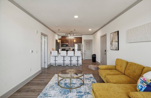 Farragut Apartment | Overlook 1214 I Beautiful 1Bd/1Bth Apt I Gym
