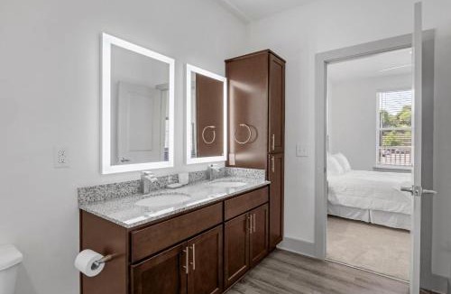 Farragut Apartment | Overlook 3210 Modern Luxury in Heart of Knoxville