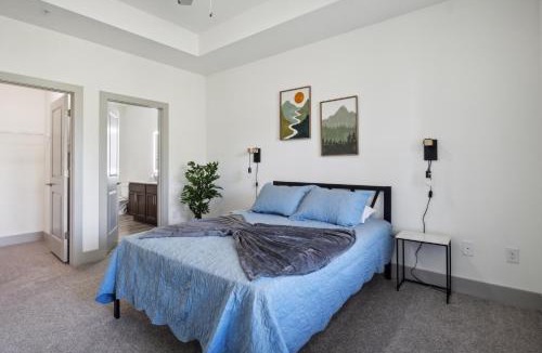 Farragut Apartment | Overlook 6303 i Modern Resort Style living