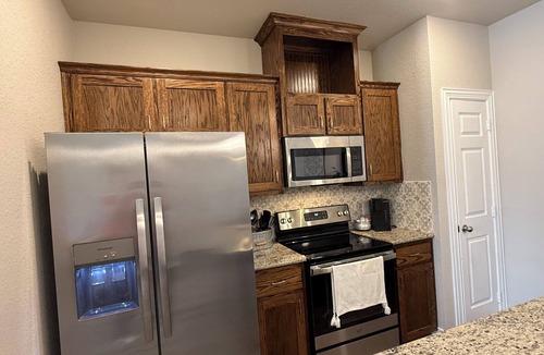 Temple House | Oversized 1BR/1BA home near Hospital in Temple, TX NEW CONSTRUCTION - monthly!
