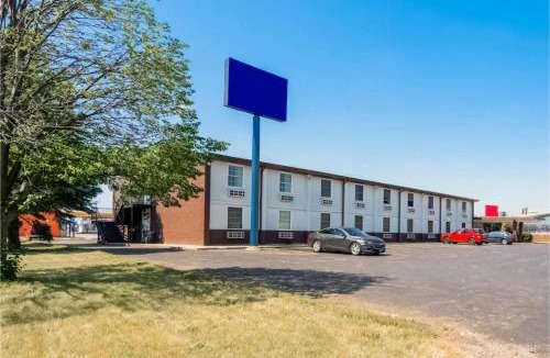 Morton Hotel | OYO Hotel Morton East Peoria I-74