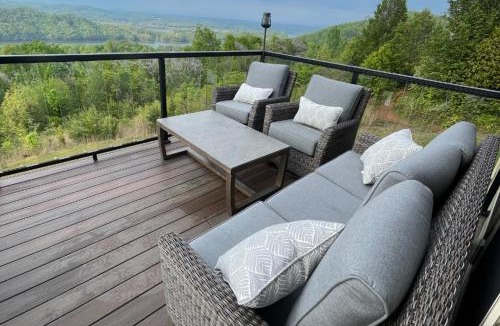 Maynardville House | Panoramic Lake Norris Views Sleeps 12 Deck Games