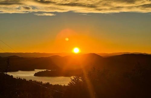 Maynardville House | Panoramic Lake Norris Views Sleeps 12 Deck Games