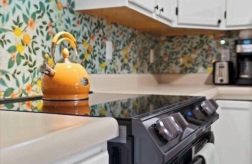 Richmond Apartment | Park Place #4 - Comfort and Convenience, Just Like Home