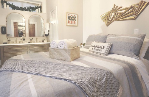 Woodbury House | Parking, Near Philly&Airport, Superfast WIFI