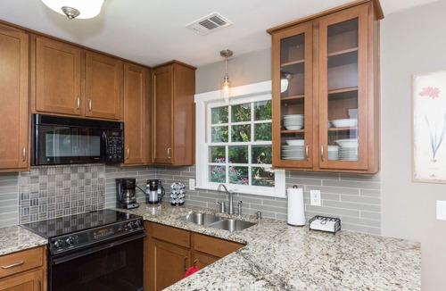 Kings Grant House | Patio & Outdoor Shower│Private│3BR - Family Home in the middle of Wilmington