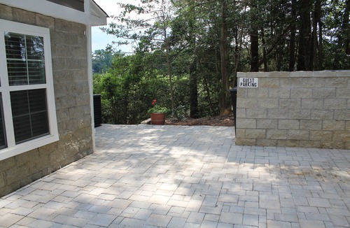 Carrollton House | Peace on the Brewers River with Panoramic Views.