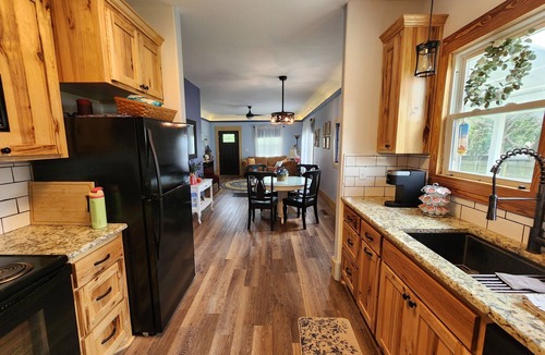 Ponca City House | Peaceful 2BR Getaway With Scenic Views - Sleeps 6