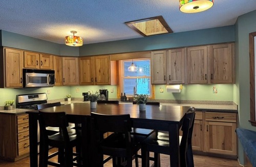 Amery Cabin | Peaceful 3-bedroom cabin in charming Amery