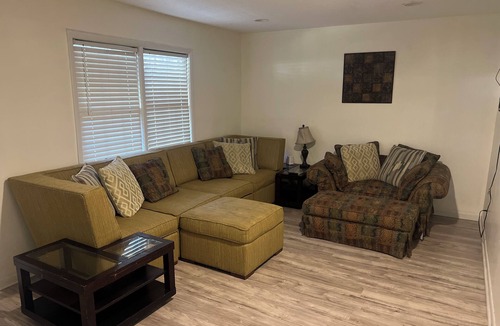 Fayetteville House | Peaceful 4BR Bungalow Near Shopping Center FT Bragg & I-95