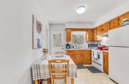 Falmouth Apartment | Peaceful and Private Suite near Mary Washington